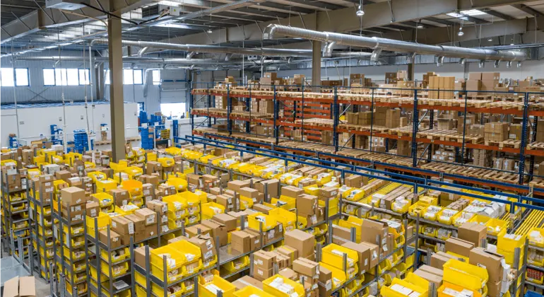 Building a Frictionless Cross-Border Supply Chain: How PostalParcel Streamlines Global E-commerce Fulfillment