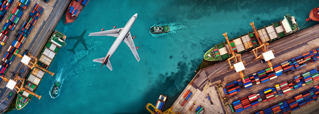 How a Global Logistics Tracking Platform Improves Shipment Visibility