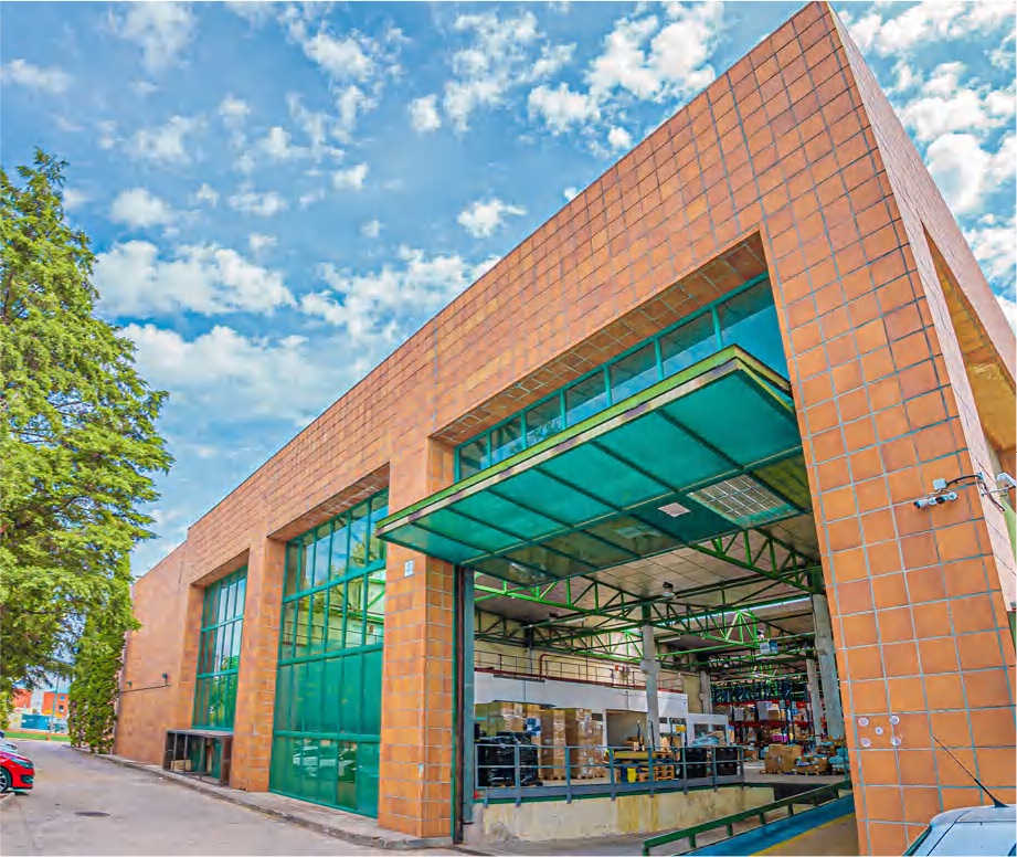 Regional warehouse and distribution operations in Ocaña Spain